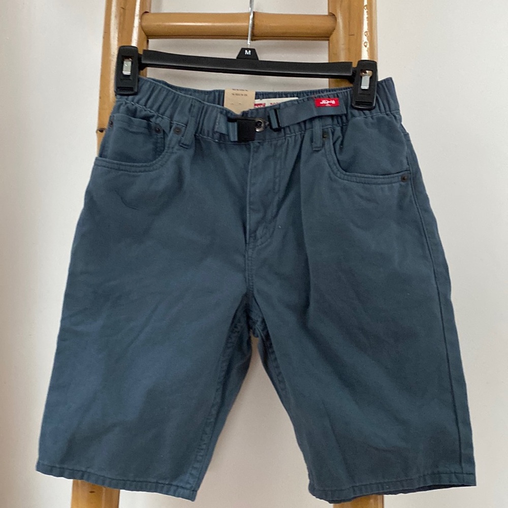 Levi’s Taper Shorts 502